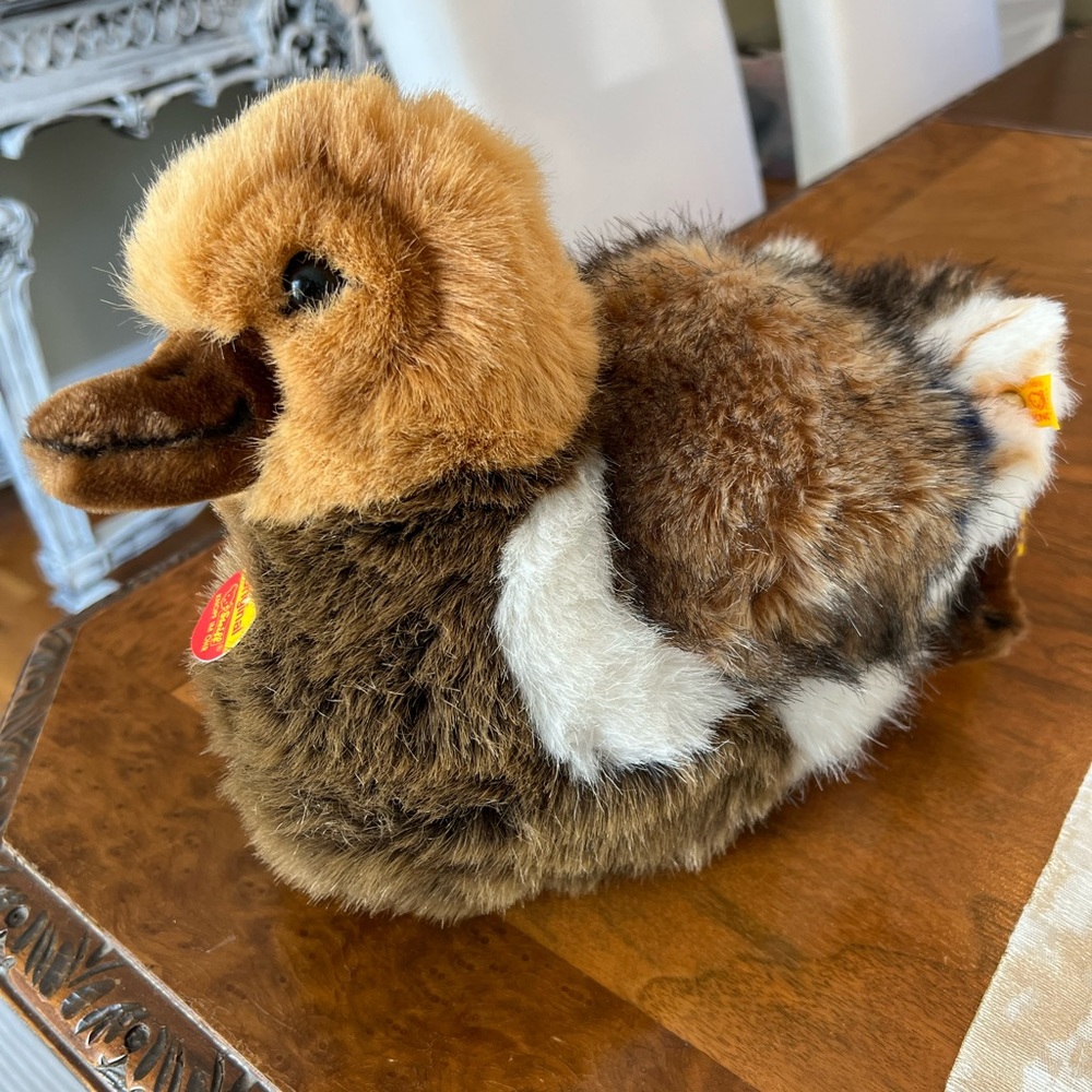 STEIFF vintage Original duck with squeaker inside. Mint condition with tags!!